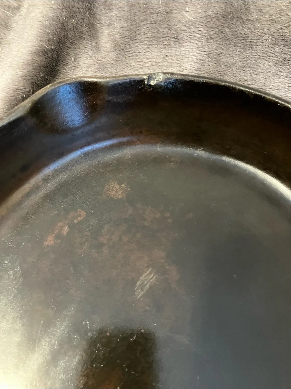 Martin Cast Iron #7 Shallow Skillet with Hamburger Logo